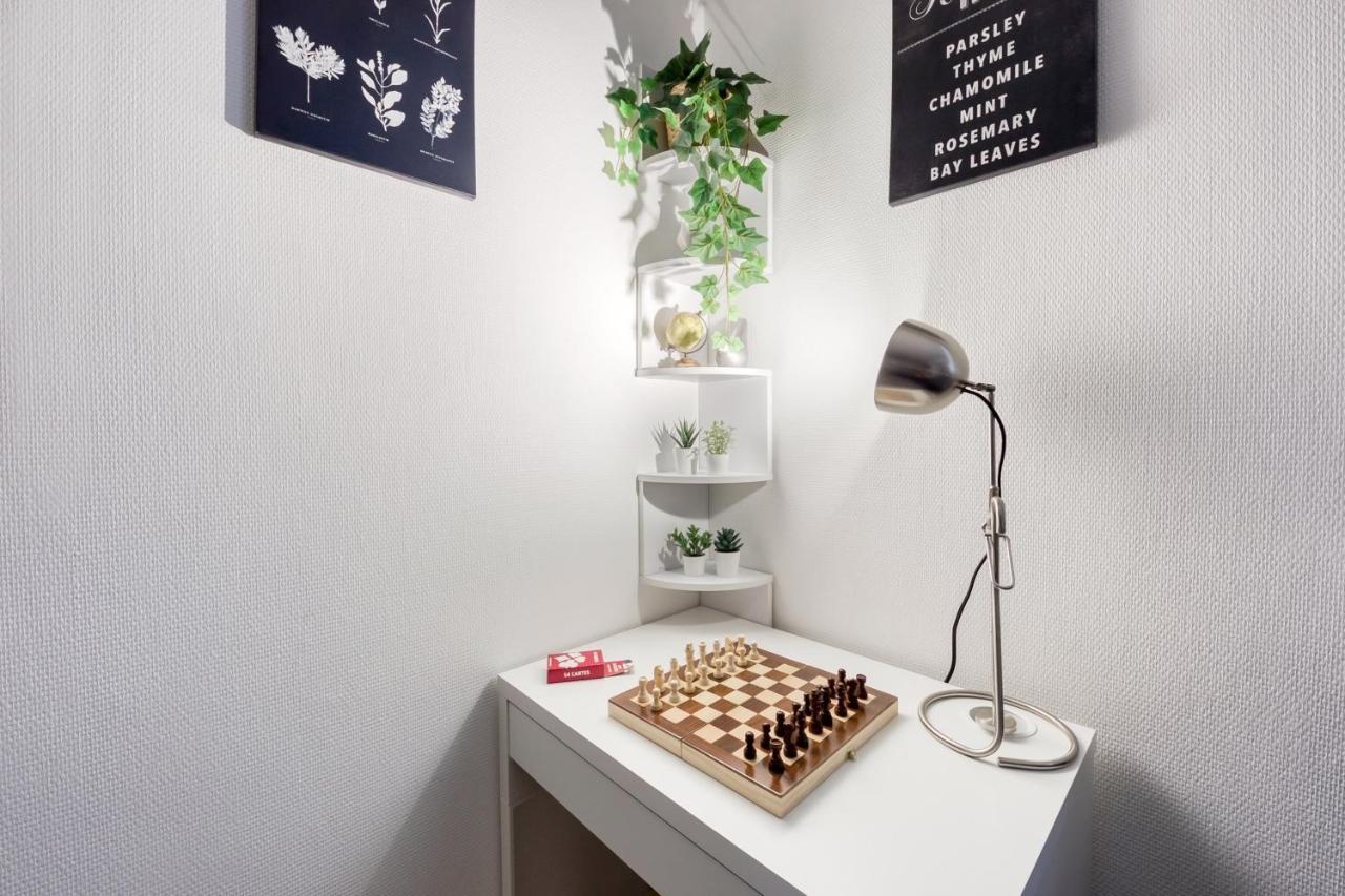 Le Nid Douillet : Paris Proche-cozy-netflix Apartment